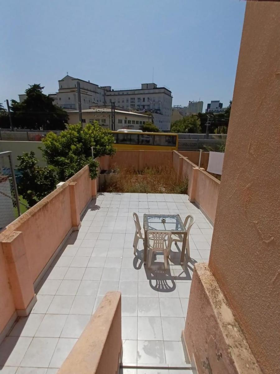 Apartment Sete Rios, Near Zoo Lisboa/ Free Wifi *