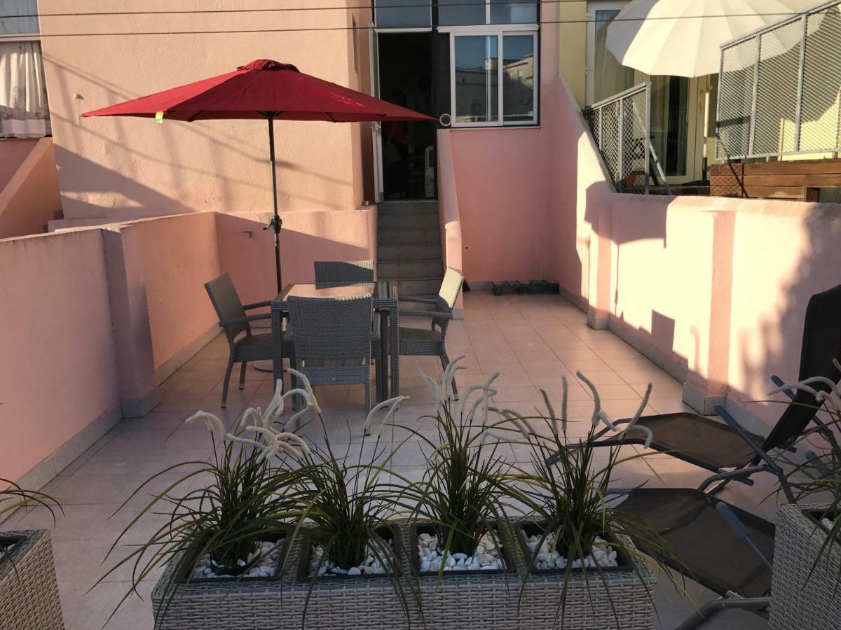 Sete Rios, Near Zoo Lisboa/ Free Wifi Apartment *